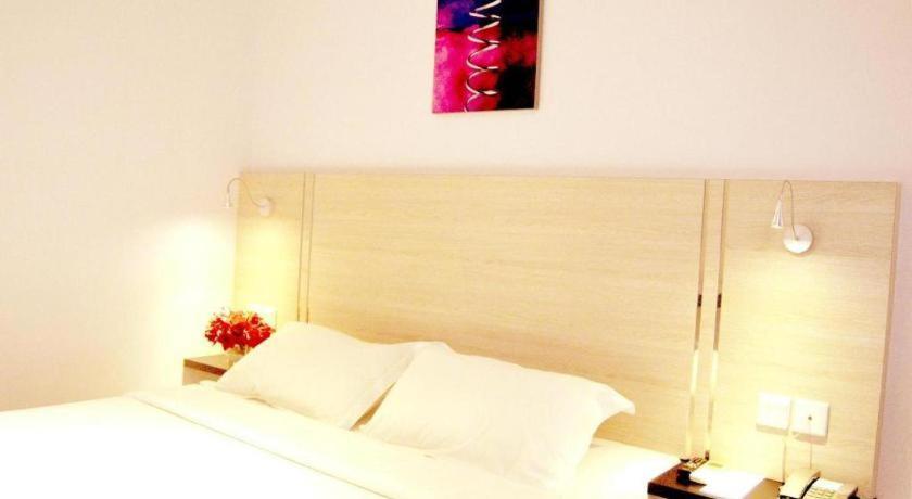 89 Hotel Batam Nagoya Exterior photo